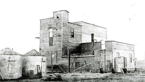 Emmer breakfast food factory, Worland, Wyoming, circa 1915.