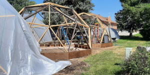 Building a dome greenhouse