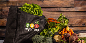 Fresh produce and Eat Wyoming logo