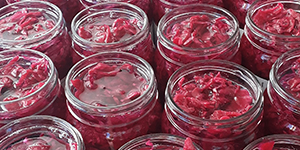 Red sauerkraut