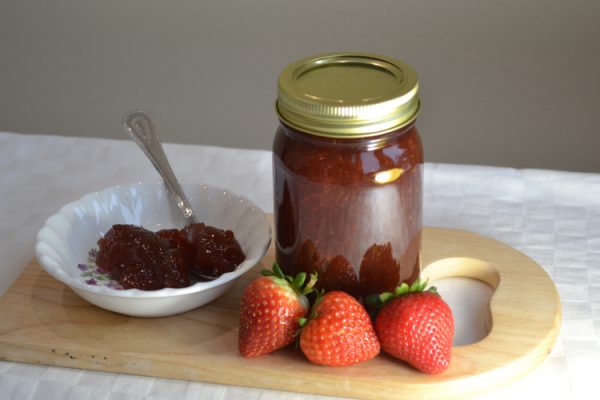 Fresh strawberries and jam
