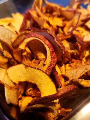 Dried apples